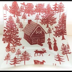 Gingerbread Cabin In Forest Small Xmas Bowl Red